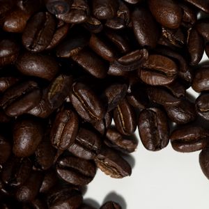 Превью обои кофейные зерна, кофе, коричневый, макро, зерна, темный