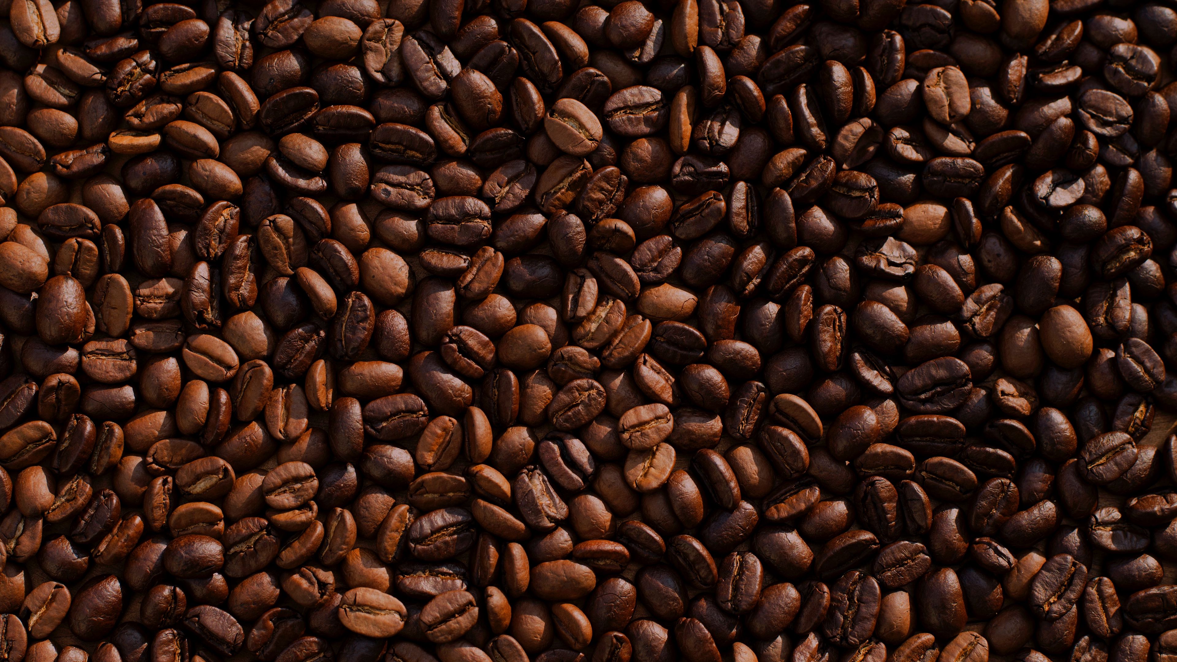 Скачать 3840x2160 кофейные зерна, кофе, обжаренный, коричневый обои,  картинки 4k uhd 16:9