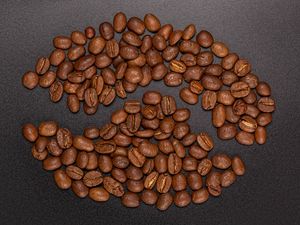 Превью обои кофейные зерна, кофе, зерна, обжаренный, коричневый