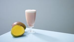Превью обои коктейль, напиток, стакан, манго