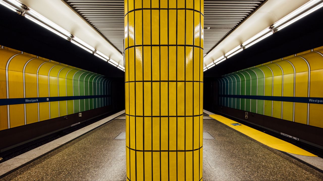 Обои колонна, метро, тоннель, желтый