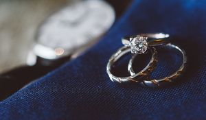 Превью обои кольца, бриллиант, украшения, любовь, романтика