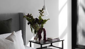 Превью обои комната, дизайн, интерьер, букет, кровать