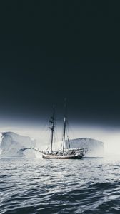 Превью обои корабль, айсберг, льдины, туман, море, небо