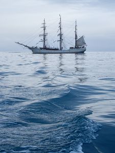 Превью обои корабль, море, волны, вода