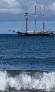 Превью обои корабль, парусник, море, волны, океан