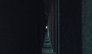 Превью обои коридор, колонны, темный