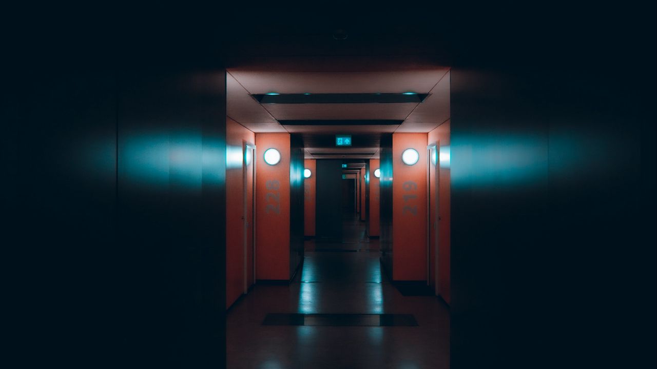 Обои коридор, помещение, темный, темнота