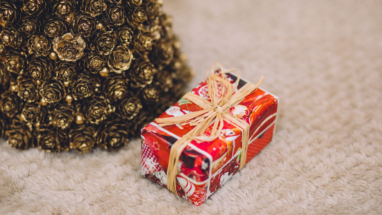 Обои коробка, подарок, украшения, рождество, новый год