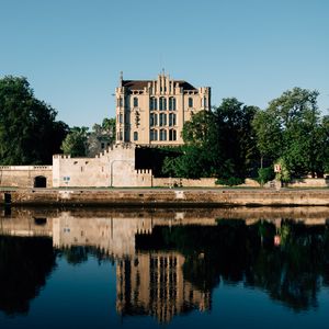 Превью обои королевская вилла, замок, река, деревья, регенсбург