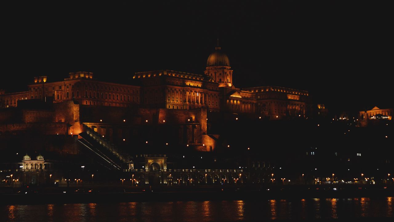 Обои королевский дворец, дворец, огни, венгрия, будапешт