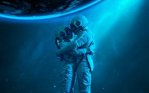 Превью обои космонавты, объятия, любовь, космос