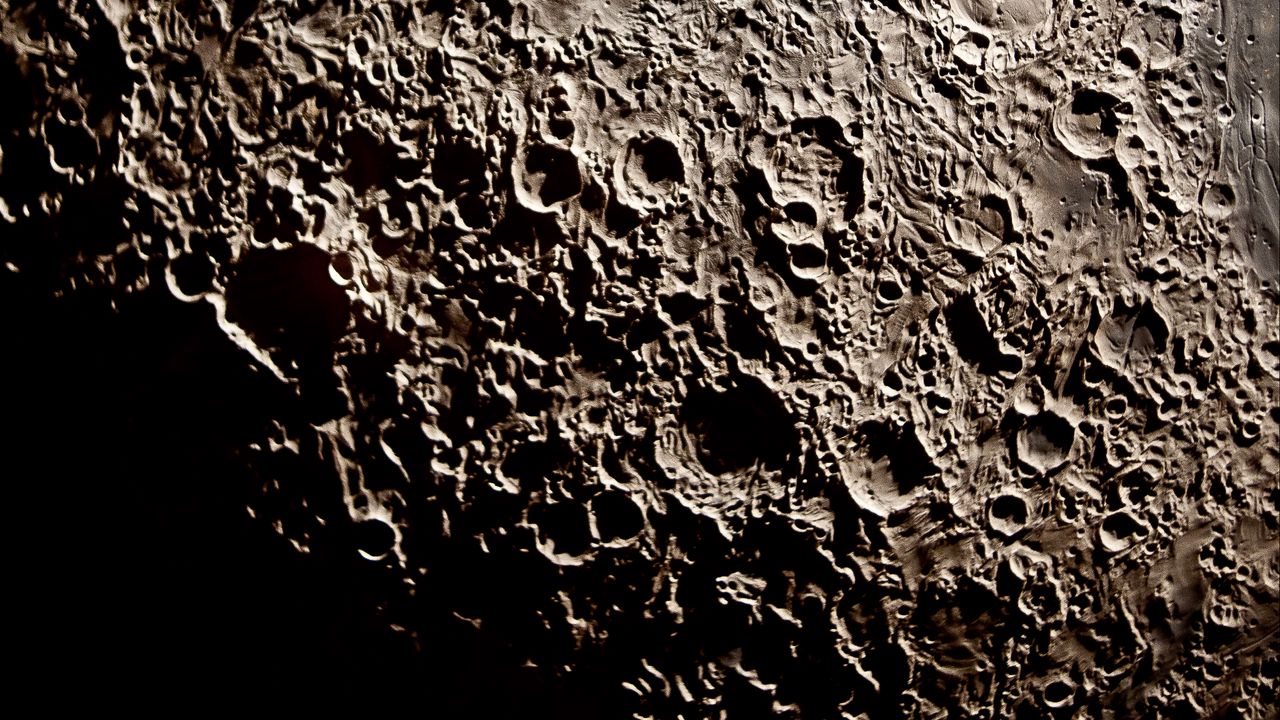 Обои кратеры, рельеф, луна, темный