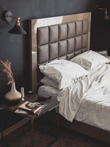 Кровать В Поле Фото