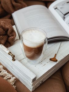 Превью обои кружка, кофе, напиток, пенка, стеклянный