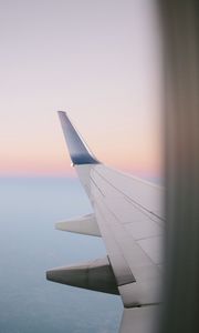 Превью обои крыло самолете, иллюминатор, небо