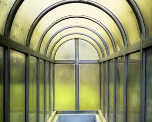 Превью обои крыша, подвал, размытие, стекло