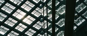 Превью обои крыша, свет, архитектура, темный