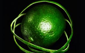 Превью обои лайм, полосы, макро, фрукт, зеленый, цитрус