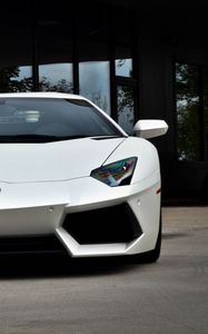 Превью обои lamborghini aventador, lamborghini, автомобиль, белый, фара