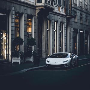 Превью обои lamborghini aventador, lamborghini, машина, спорткар, белый, дорога, город