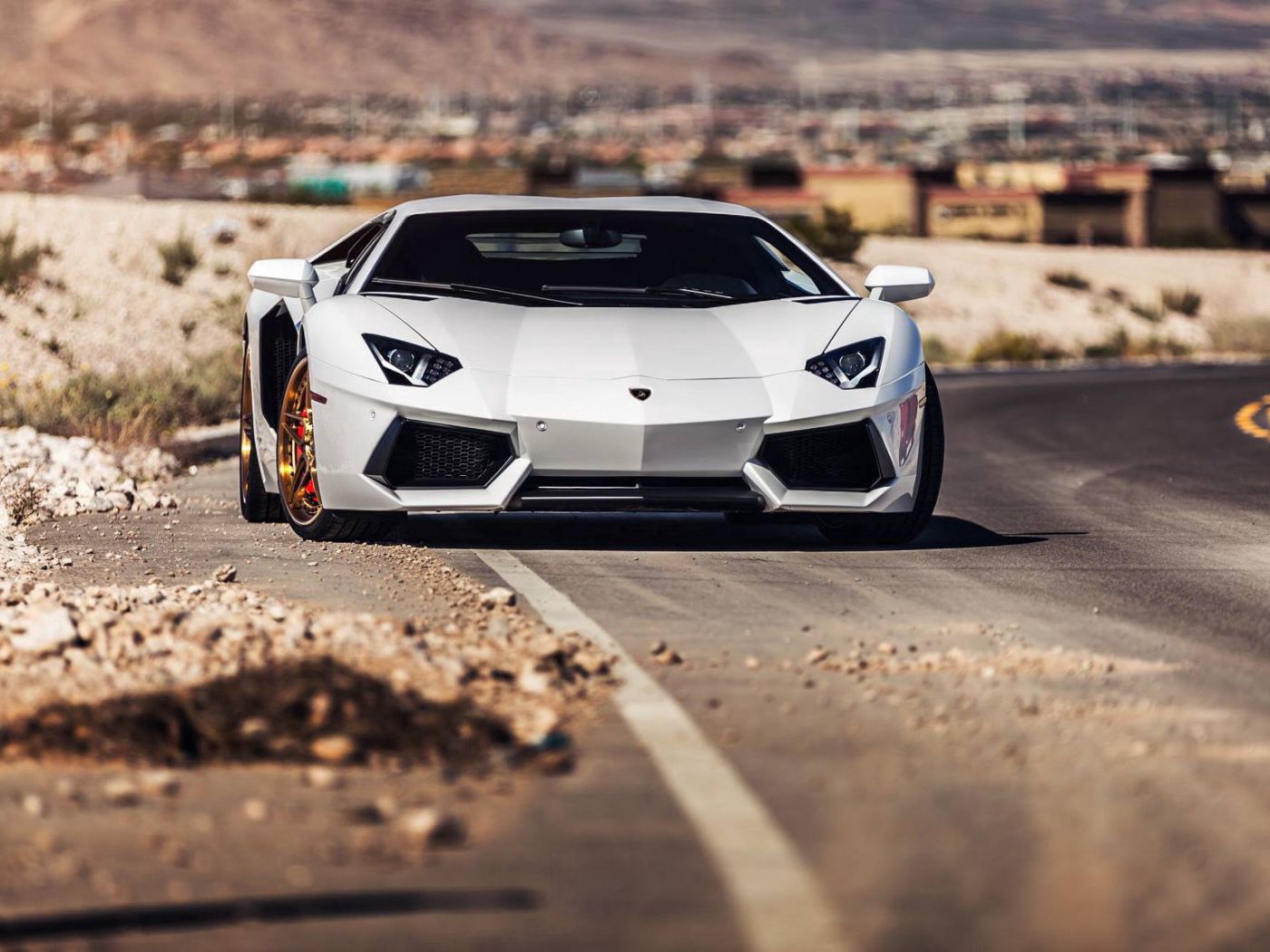 Lamborghini Aventador lp700 4 белая