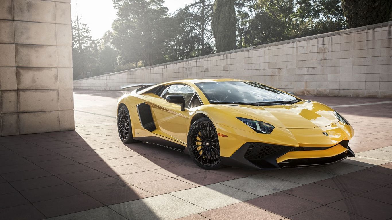 Lamborghini Aventador SV Yellow