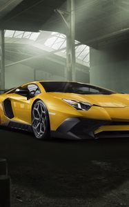 Превью обои lamborghini, aventador, желтый, вид сбоку