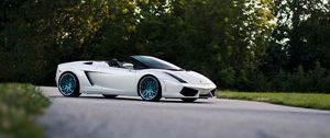 Превью обои lamborghini, авто, улица, деревья