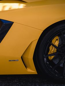 Превью обои lamborghini, автомобиль, колесо, шина, желтый