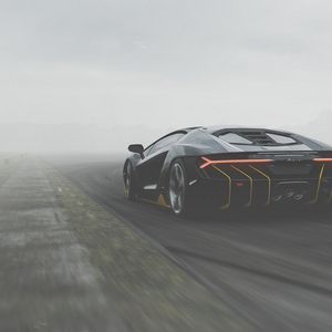 Превью обои lamborghini centenario, lamborghini, спорткар, черный, вид сзади, трасса, туман