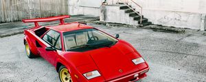 Превью обои lamborghini, countach, lp5000 s, красный, вид сбоку