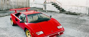 Превью обои lamborghini, countach, lp5000 s, красный, вид сбоку