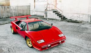 Превью обои lamborghini, countach, lp5000 s, красный, вид сбоку