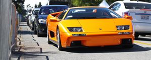 Превью обои lamborghini diablo, lamborghini, автомобиль, желтый