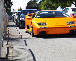 Превью обои lamborghini diablo, lamborghini, автомобиль, желтый