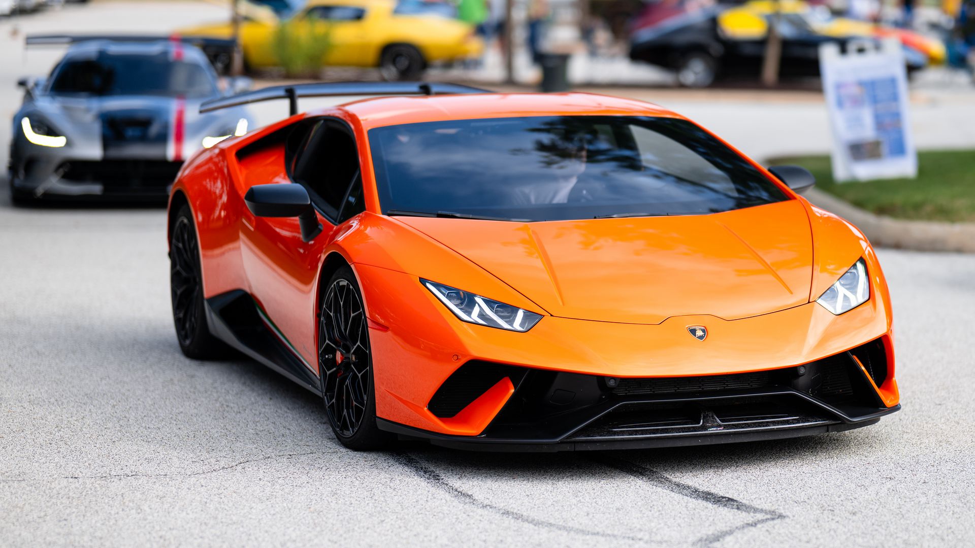 Скачать 1920x1080 lamborghini huracan, lamborghini, автомобиль, оранжевый,  спорткар обои, картинки full hd, hdtv, fhd, 1080p