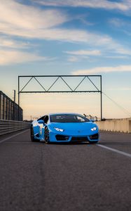 Превью обои lamborghini huracan, lamborghini, автомобиль, спорткар, синий, трасса, дорога