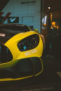 Превью обои lamborghini, спорткар, фара, желтый