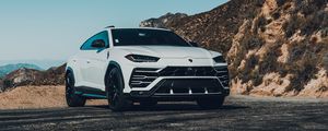 Превью обои lamborghini urus, lamborghini, автомобиль, белый, вид спереди