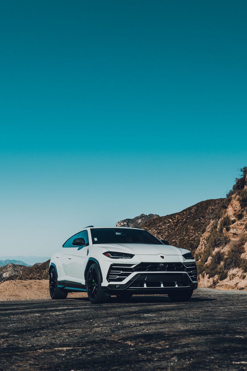 Скачать 800x1200 lamborghini urus, lamborghini, автомобиль, белый, вид  спереди обои, картинки iphone 4s/4 for parallax