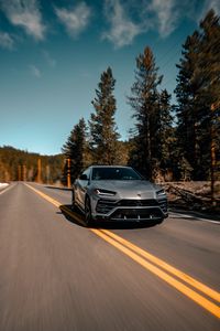 Превью обои lamborghini urus, lamborghini, автомобиль, серый, дорога