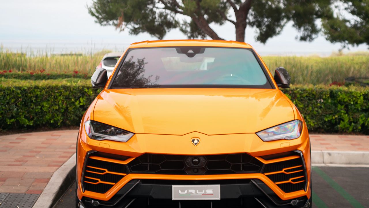 Обои lamborghini urus, lamborghini, спорткар, автомобиль, вид спереди