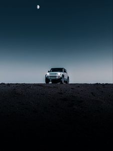 Превью обои land rover defender, land rover, автомобиль, внедорожник, пустыня, ночь