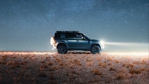 Превью обои land rover defender, land rover, автомобиль, внедорожник, серый, ночь