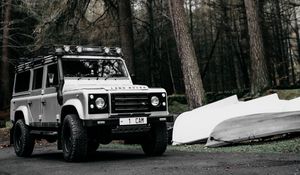 Превью обои land rover defender, land rover, машина, внедорожник, белый