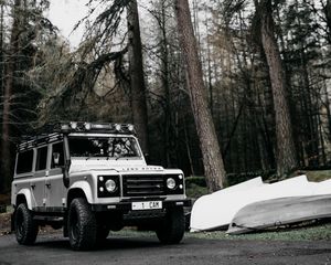 Превью обои land rover defender, land rover, машина, внедорожник, белый