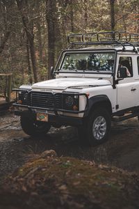 Превью обои land rover defender, land rover, машина, внедорожник, белый, джип