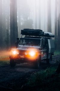 Превью обои land rover defender, land rover, внедорожник, автомобиль, туман