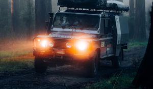 Превью обои land rover defender, land rover, внедорожник, автомобиль, туман